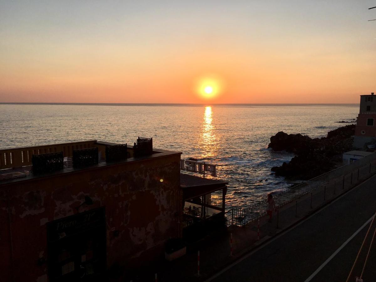 Romantic Sea View Flat In Genova Exterior photo