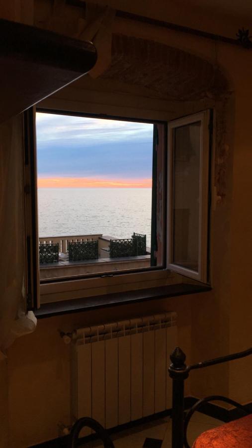 Romantic Sea View Flat In Genova Exterior photo